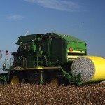 John Deere 7760 cotton picke